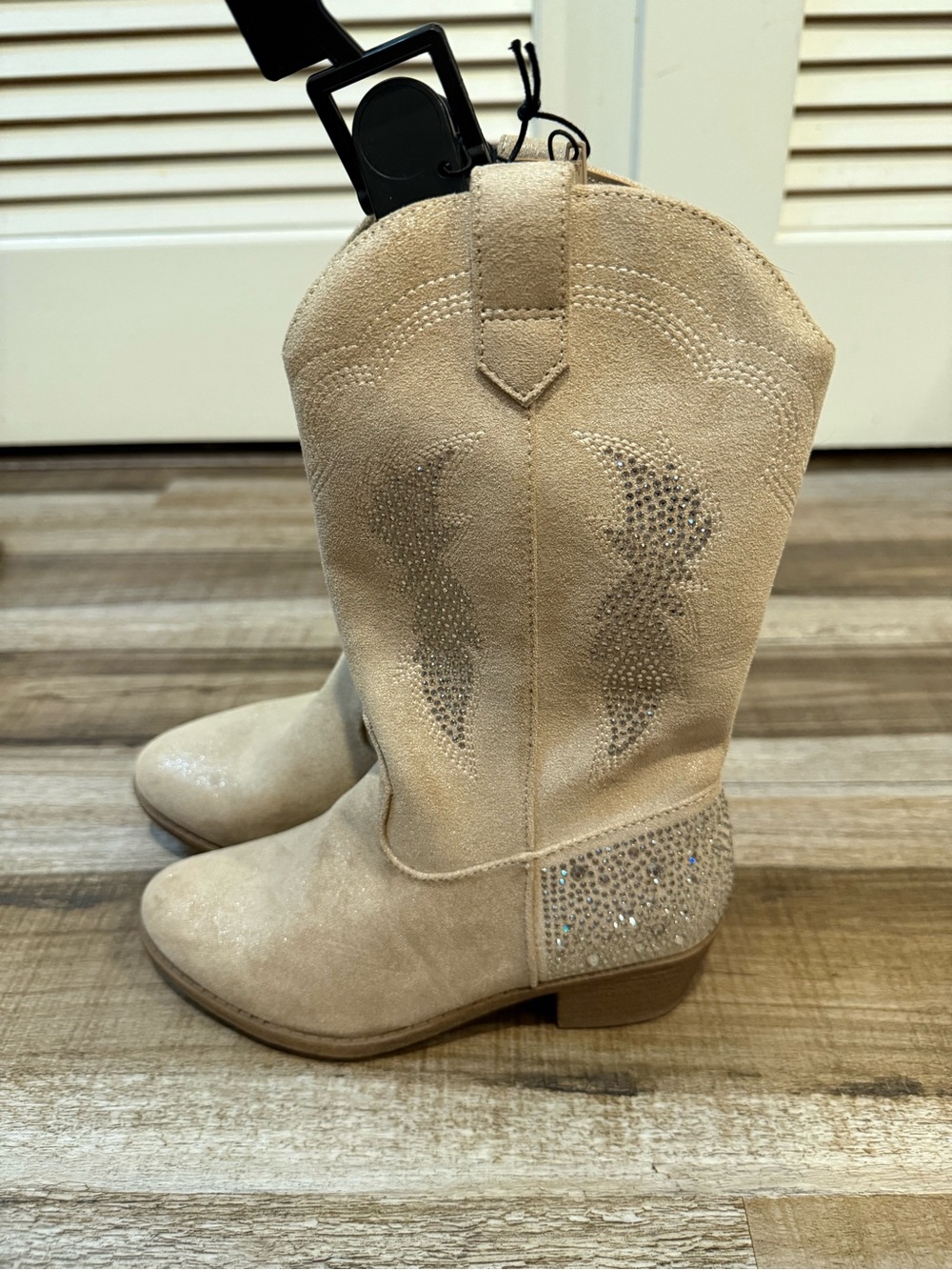 Madden NYC cowgirl boots